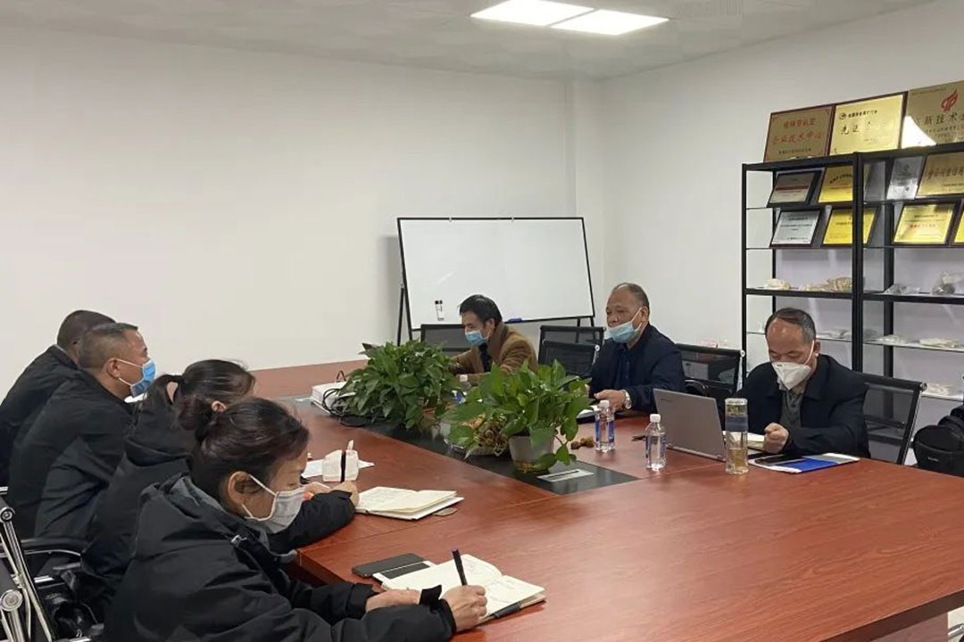 桂林礦機順(shùn)利通過ISO9001質量(liàng)管理體系認(rèn)證換證審核(he)